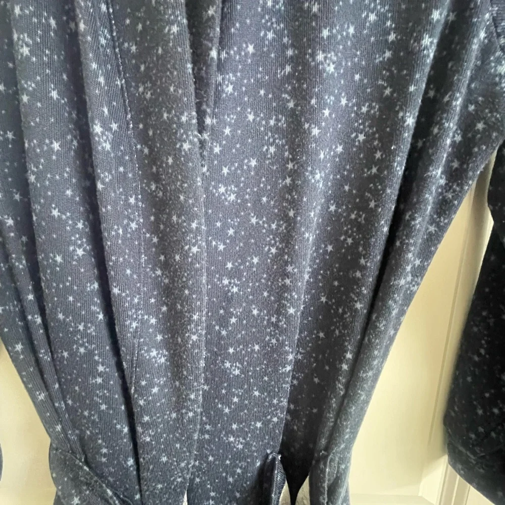 Tommy John Navy Star Wrap Robe - Medium - Picture 2 of 3